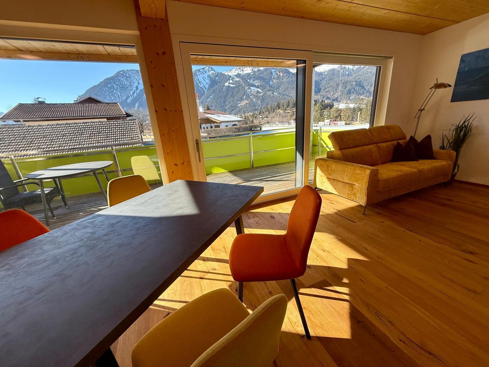 Alpenapart Singer - Contactless Check-In Reutte Exterior photo