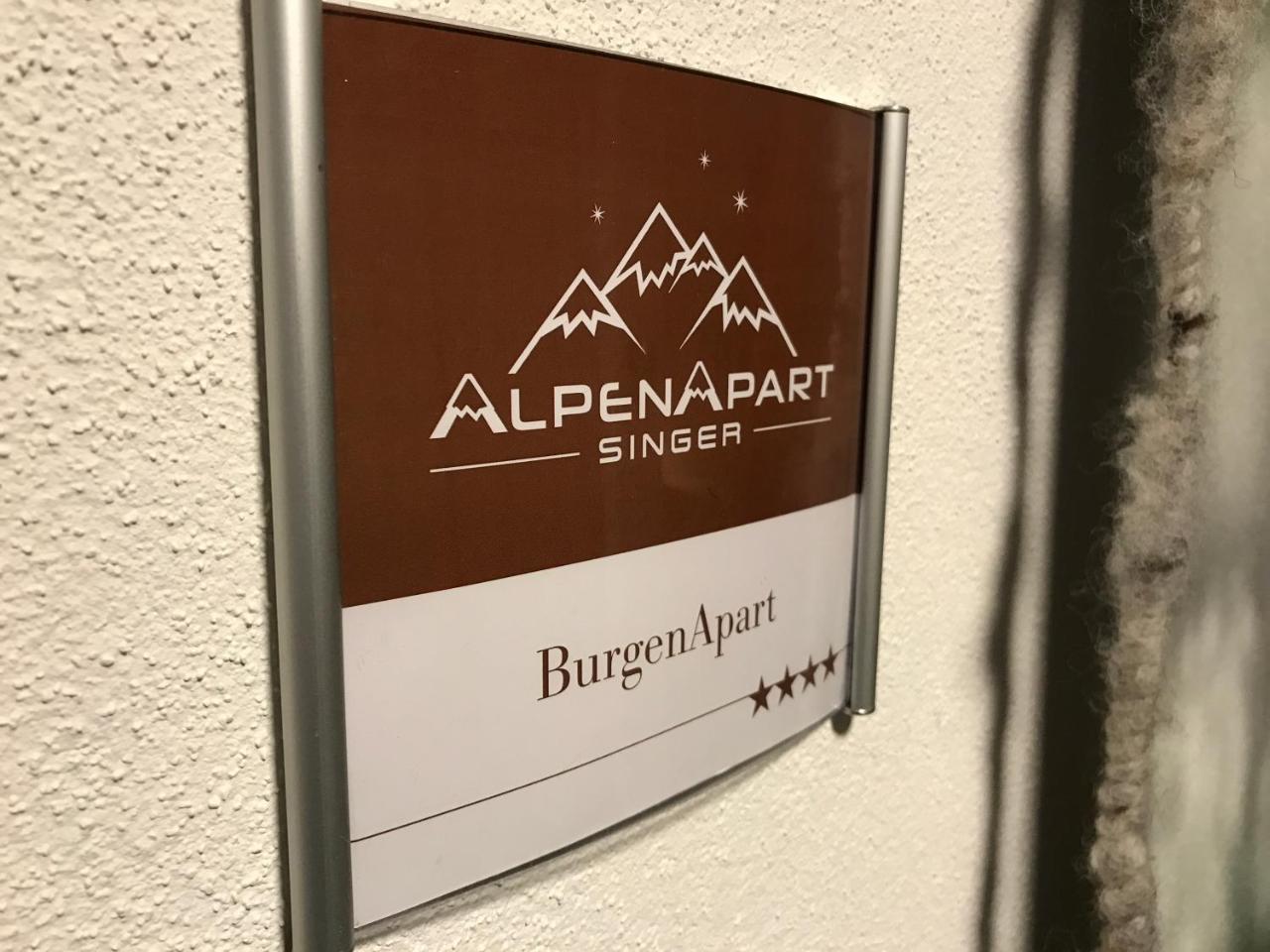 Alpenapart Singer - Contactless Check-In Reutte Exterior photo